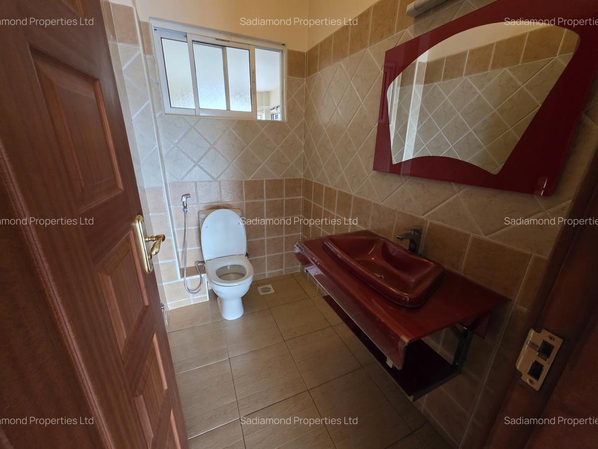 3 Bed Apartment with Staff Quarters in Westlands Area - 7