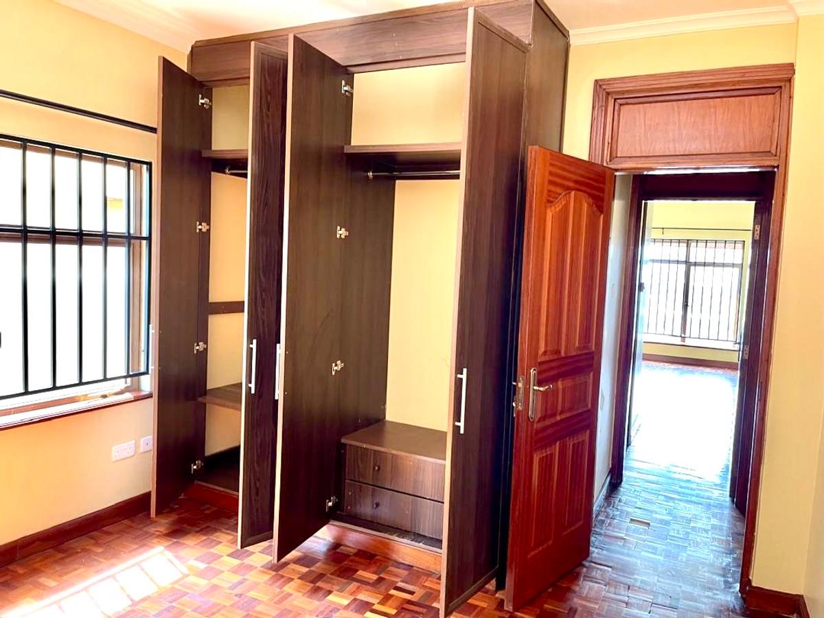 3 Bed Apartment with En Suite at Kilimani - 6