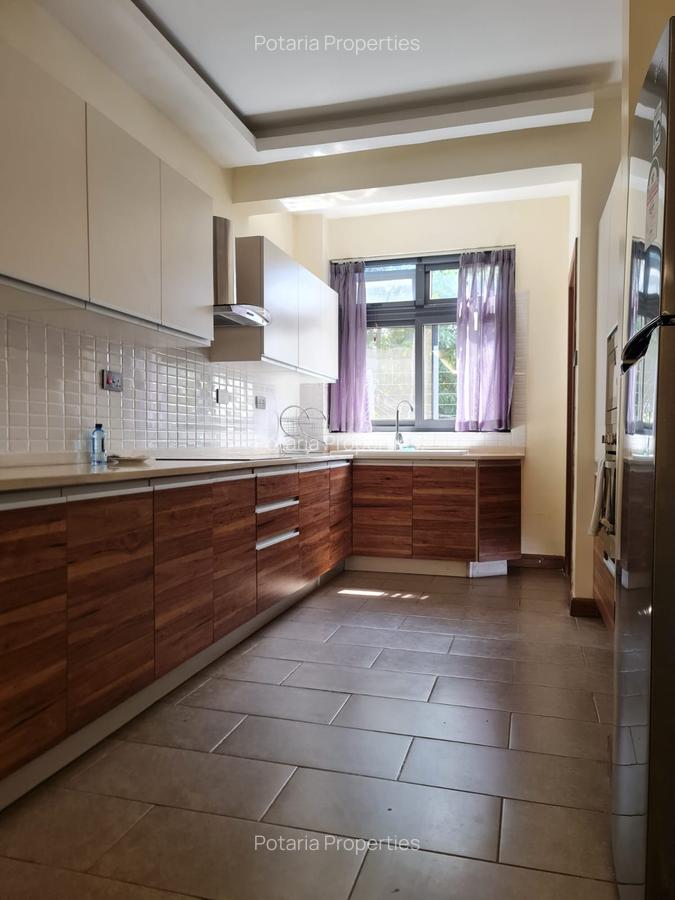 Serviced 2 Bed Apartment with En Suite in Spring Valley - 5