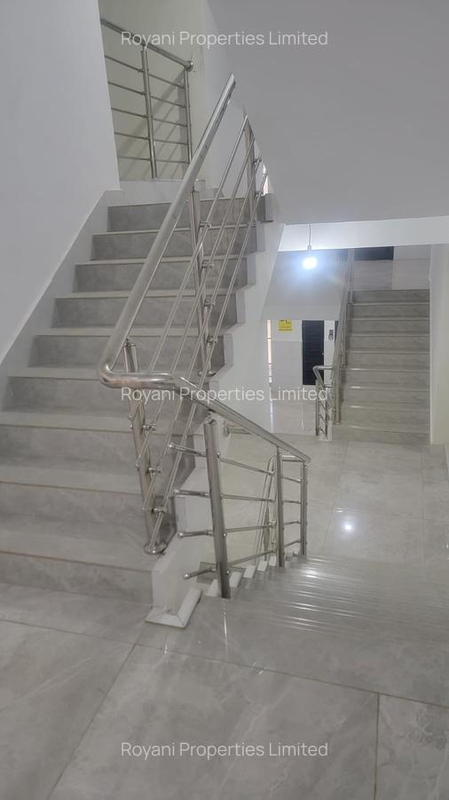 2 Bed Apartment with En Suite in Westlands Area - 15