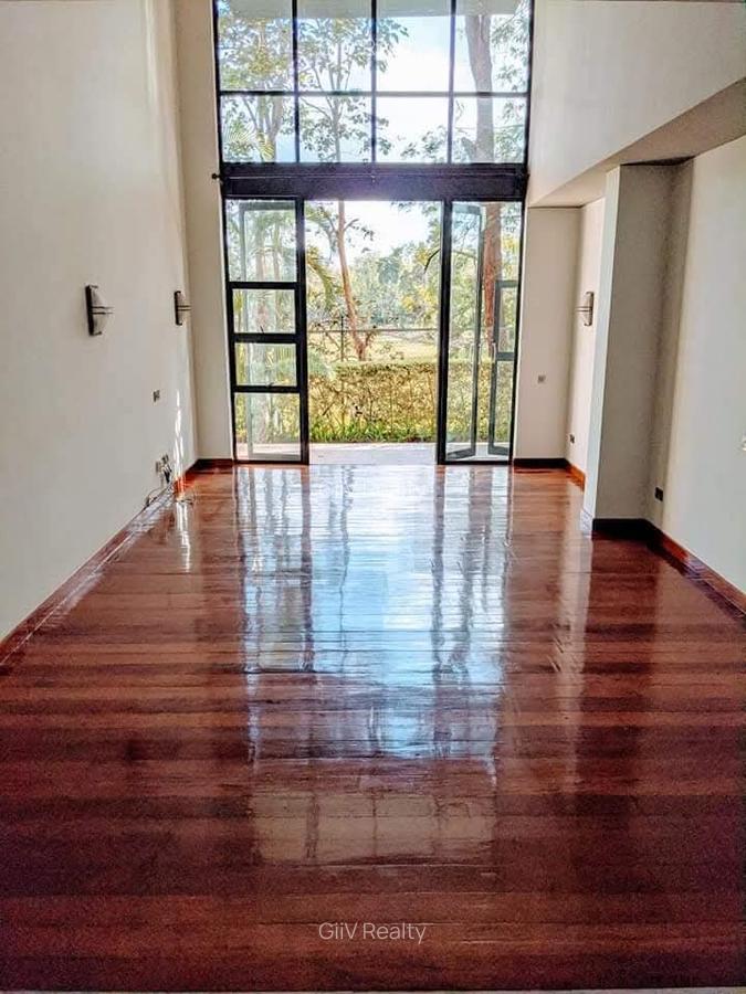 3 Bed Apartment with En Suite in Westlands Area - 2