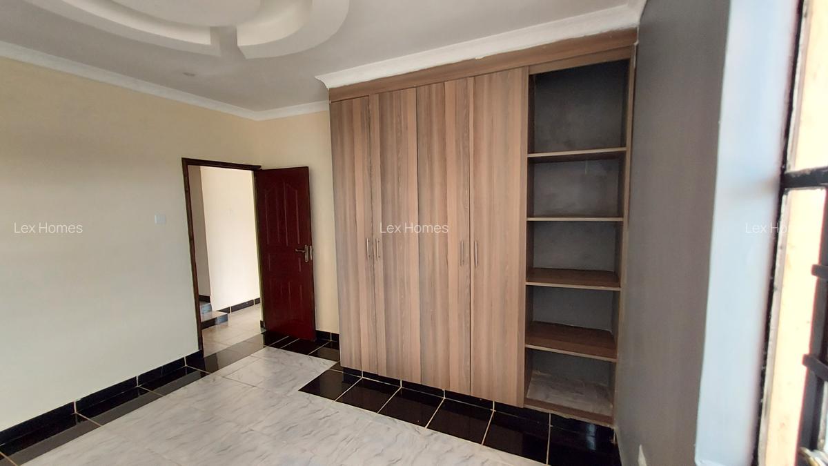 3 Bed House with En Suite at Emanuel Road - 11