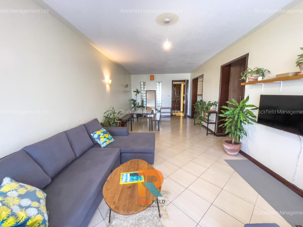 Furnished 2 Bed Apartment with En Suite in Brookside - 4