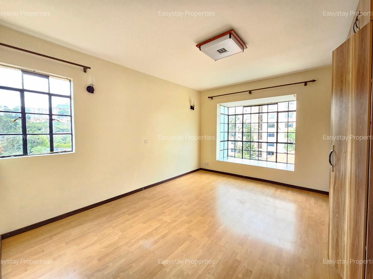 4 Bed Apartment with En Suite in Lavington - 4