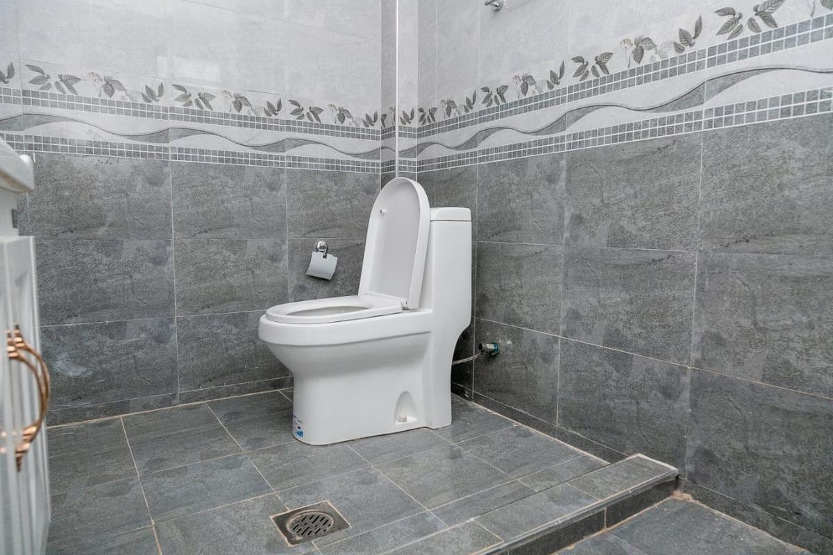 2 Bed Apartment with En Suite in Ruaka - 5