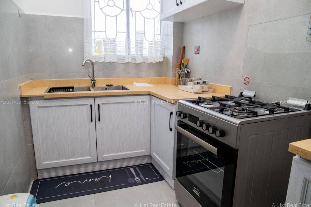 Furnished 1 Bed Apartment with En Suite at Maua Close - 5