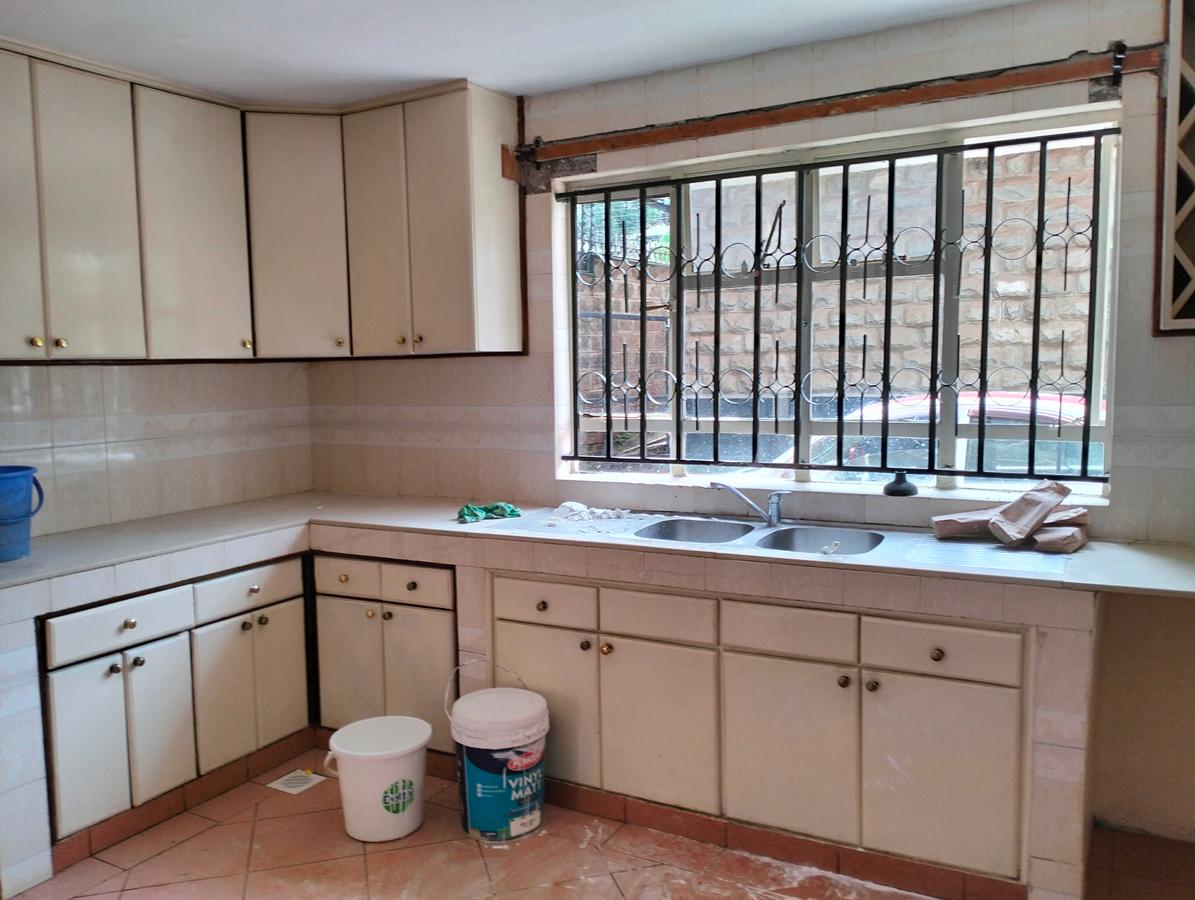 5 Bed Townhouse with Staff Quarters in Lavington - 7