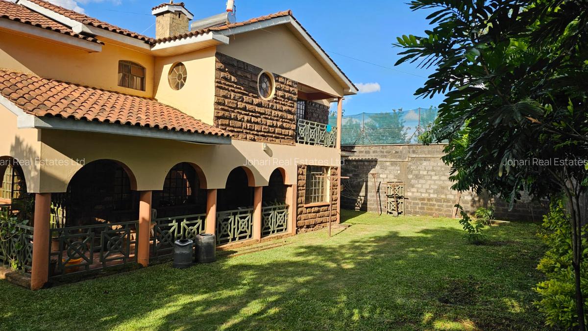 5 Bed House with En Suite in Membley - 3