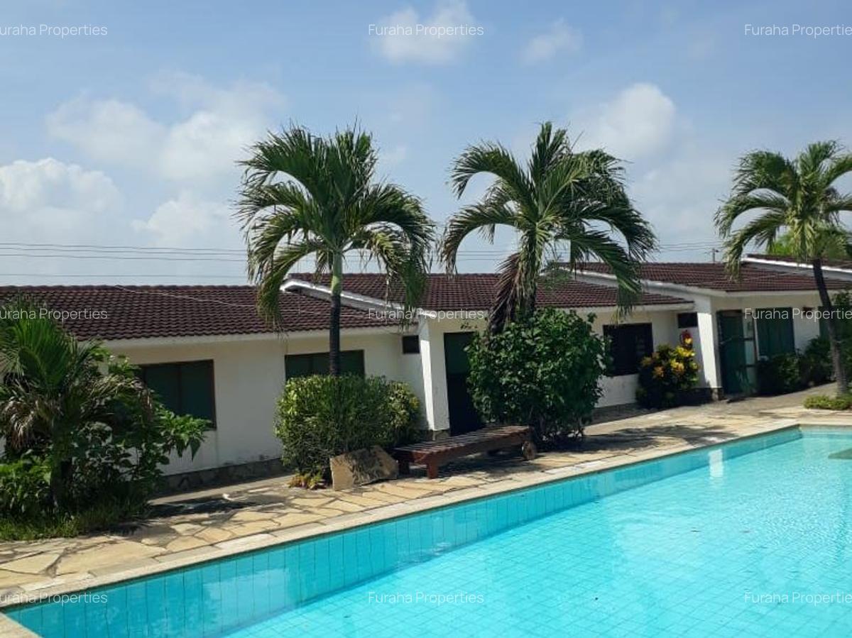 2 Bed Apartment in Shanzu - 1