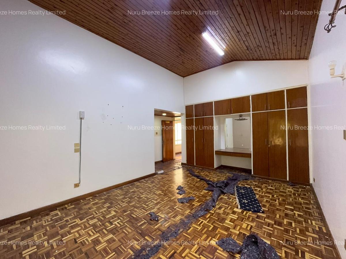 5 Bed House with En Suite in Gigiri - 6