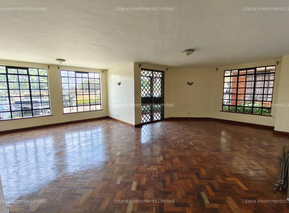 3 Bed Apartment with Swimming Pool at Statehouse Avenue - 3