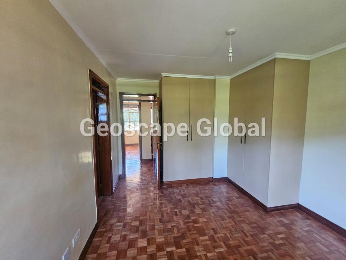 4 Bed House with En Suite in Runda - 6