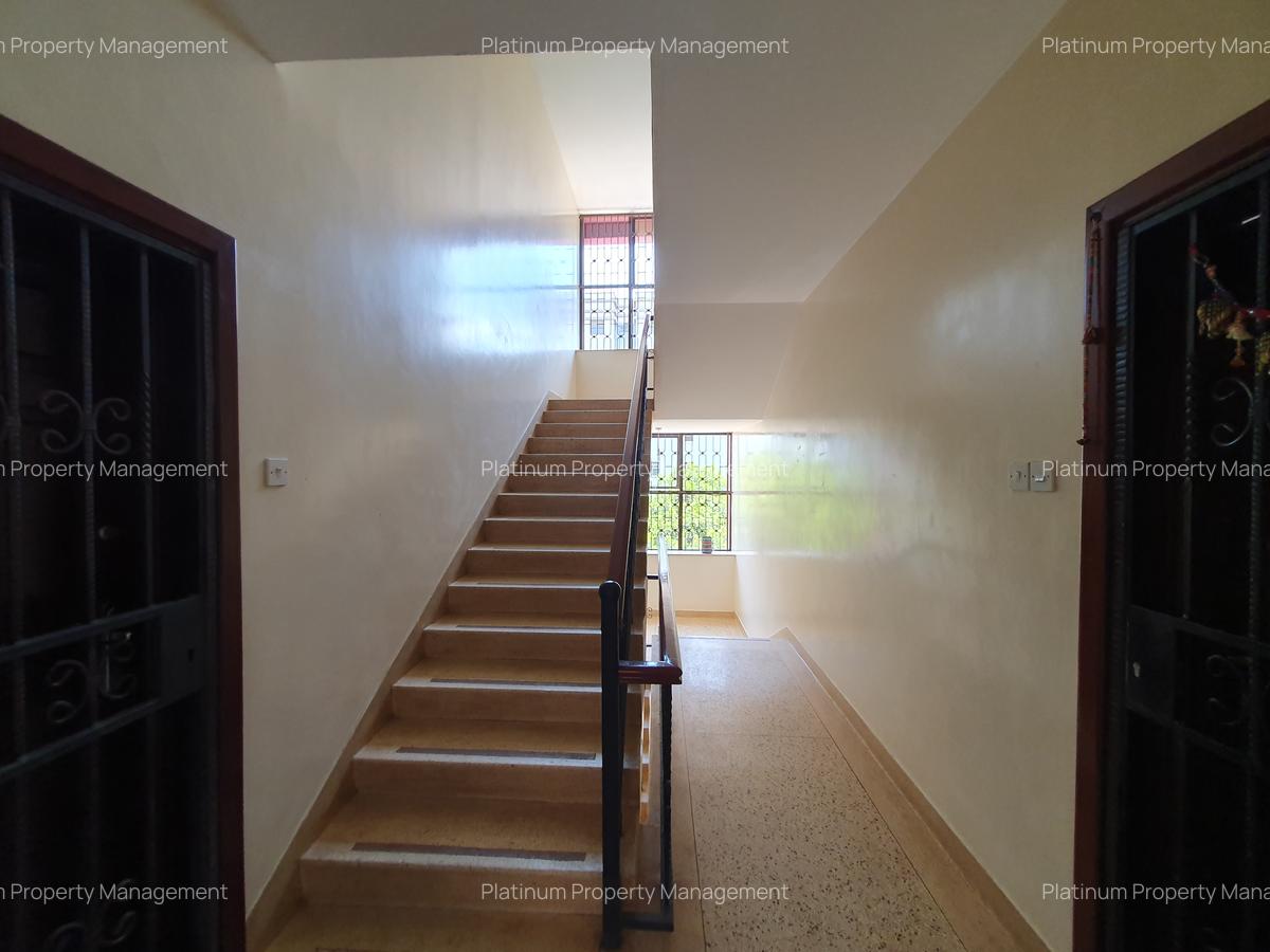 3 Bed Apartment with En Suite in Parklands - 18
