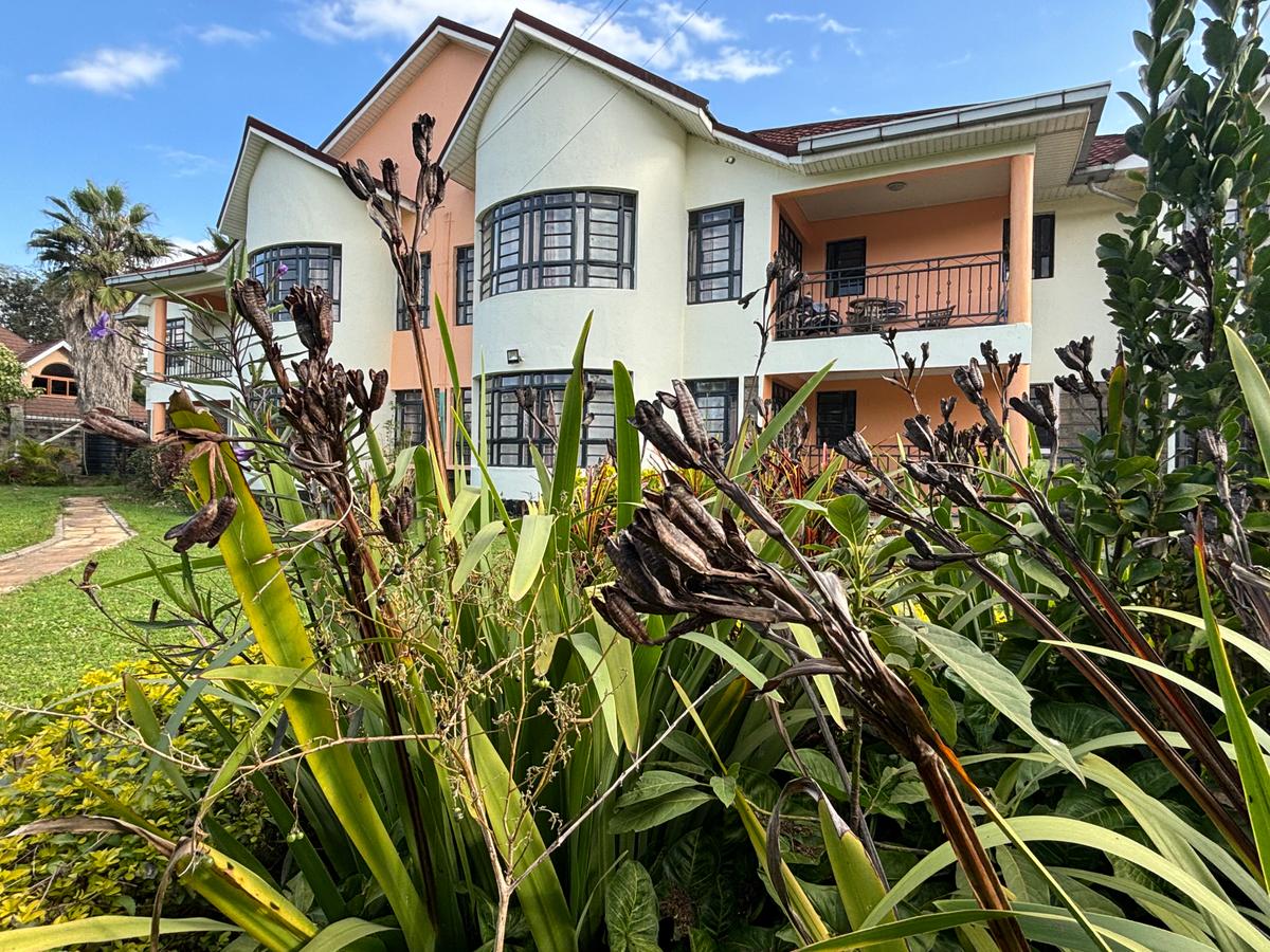 Serviced 2 Bed Apartment with En Suite in Runda - 2