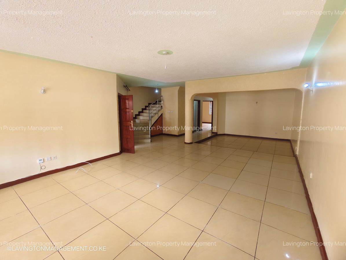 5 Bed Townhouse with En Suite at Lavington Green - 5