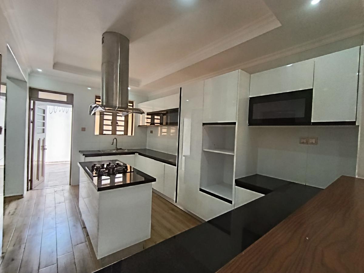 5 Bed House with En Suite at Thika Road - 8