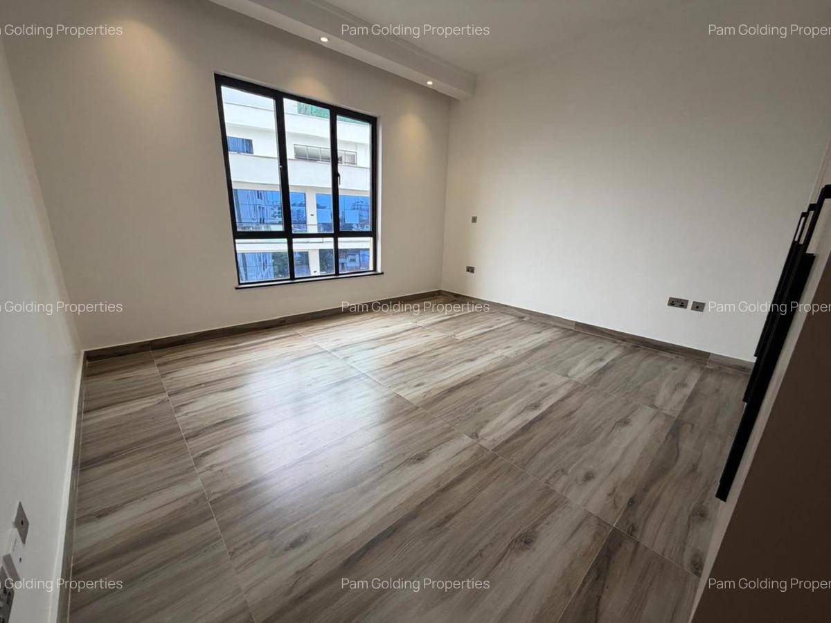 2 Bed Apartment at Brookside Close - 5
