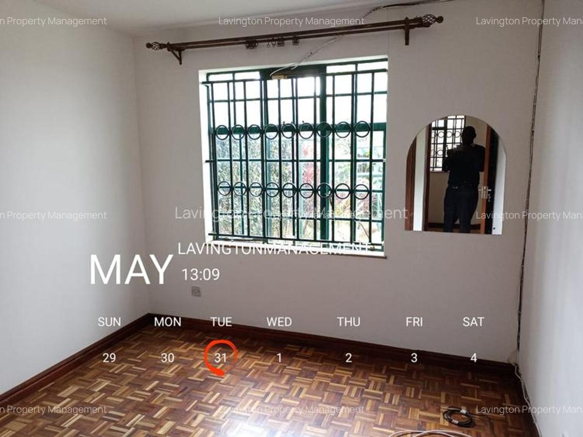 4 Bed Townhouse with En Suite at Lavington Green - 15