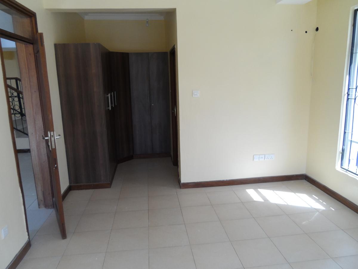 4 Bed Apartment with En Suite at Nyali - 12