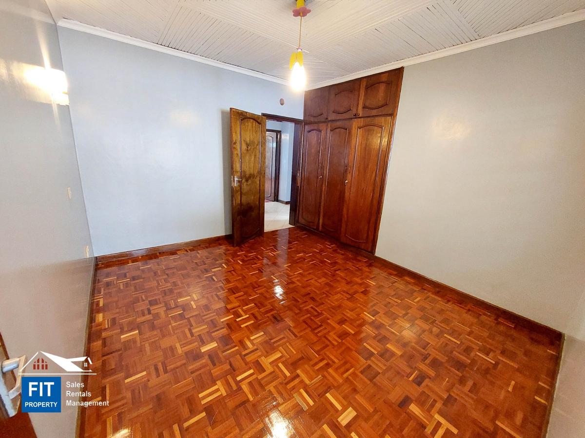 4 Bed Townhouse with En Suite in Parklands - 9