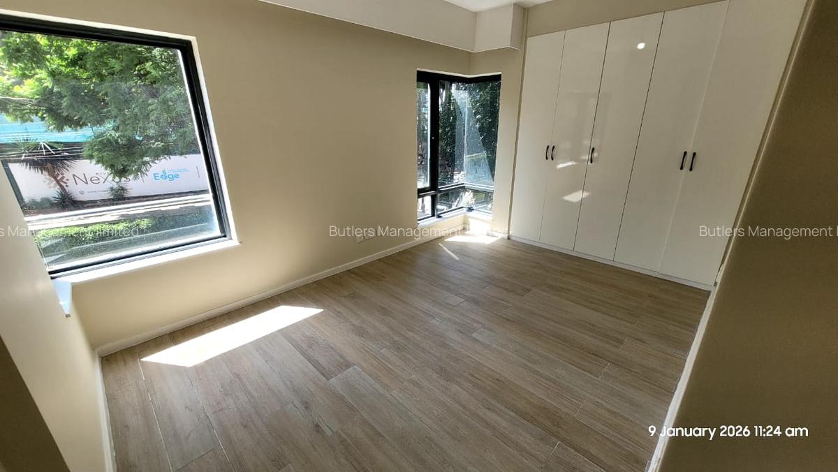 2 Bed Apartment with En Suite in Riverside - 7