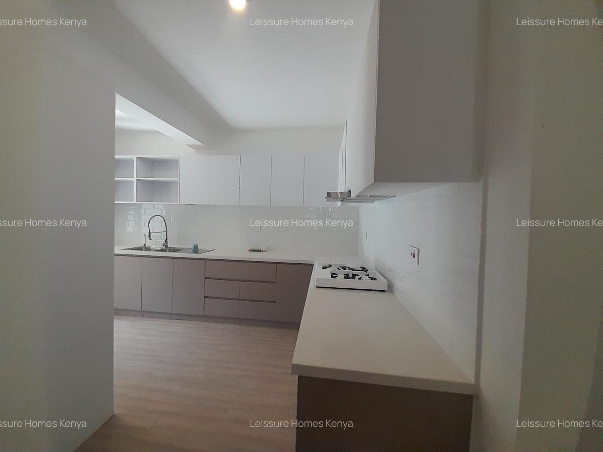 3 Bed Apartment with En Suite at Othaya Road - 12