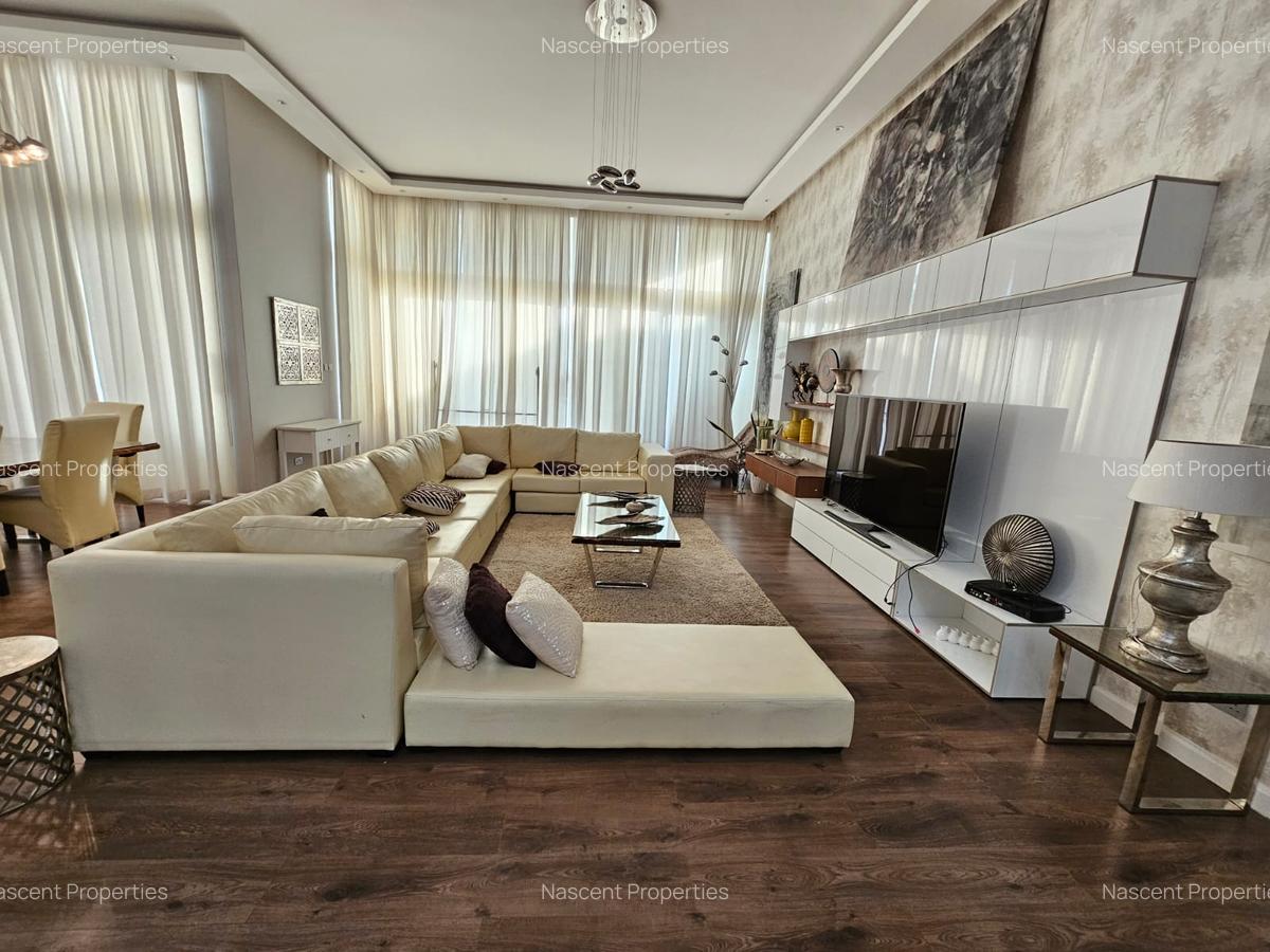 4 Bed Villa with En Suite in Spring Valley - 17