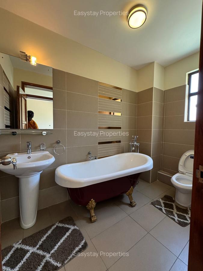 Furnished 3 Bed Apartment with En Suite in Kilimani - 5
