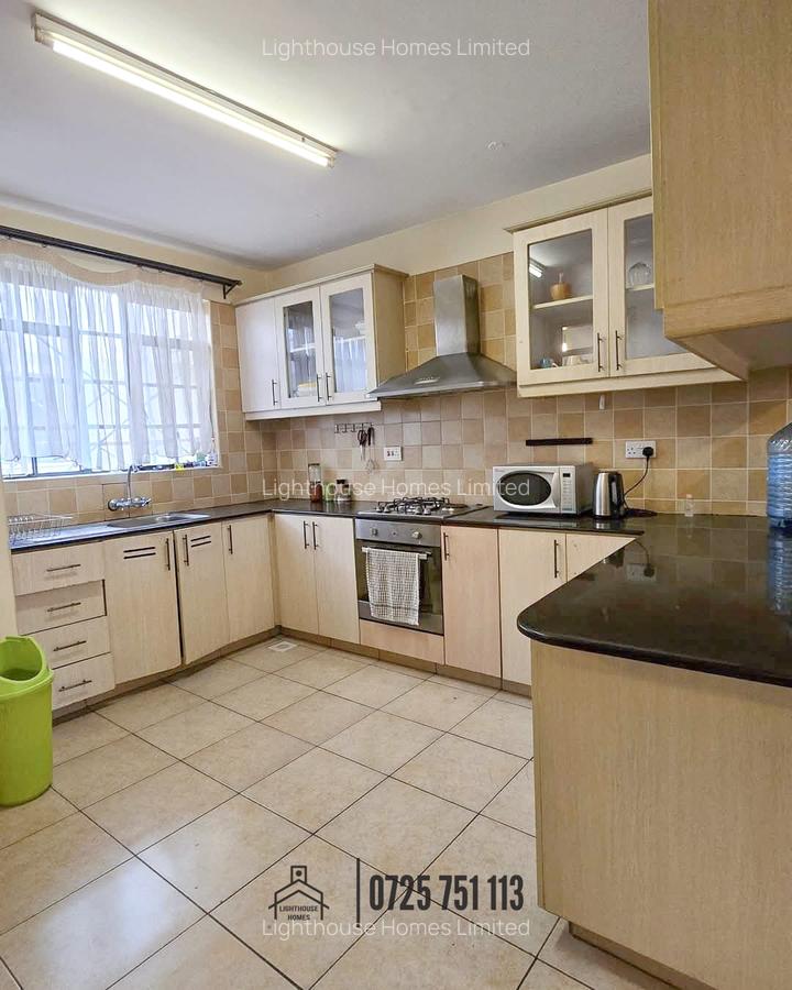 3 Bed Apartment with En Suite at Riverside Drive - 5
