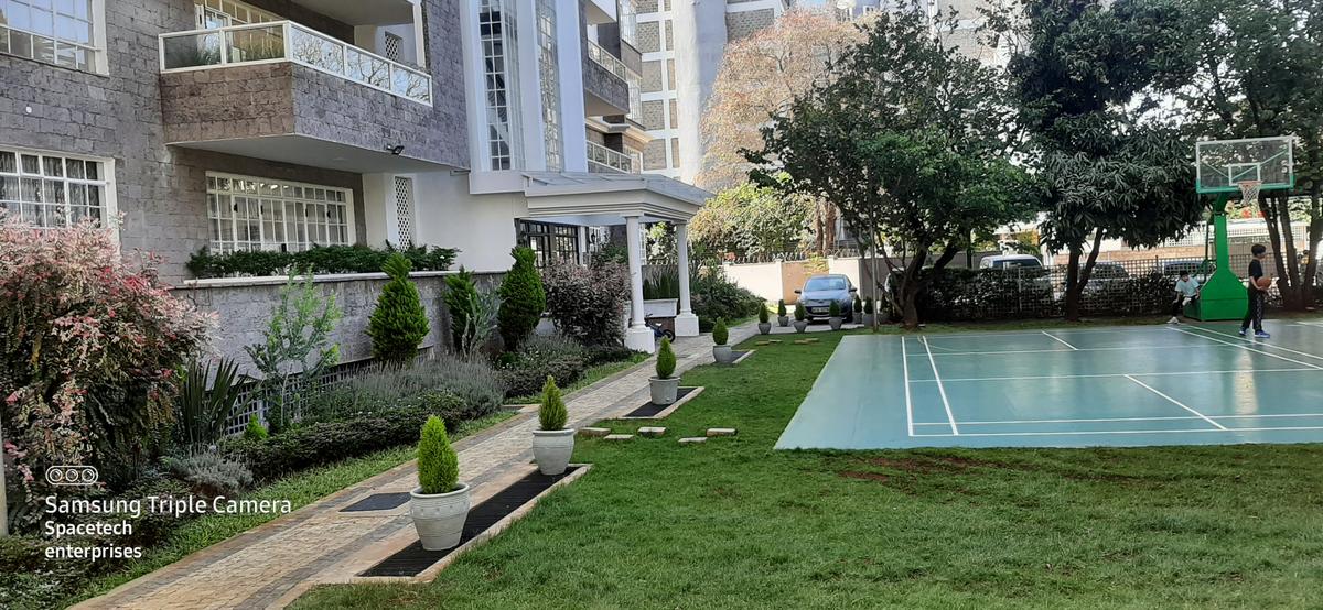 3 bed apartment with staff quarters in lavington