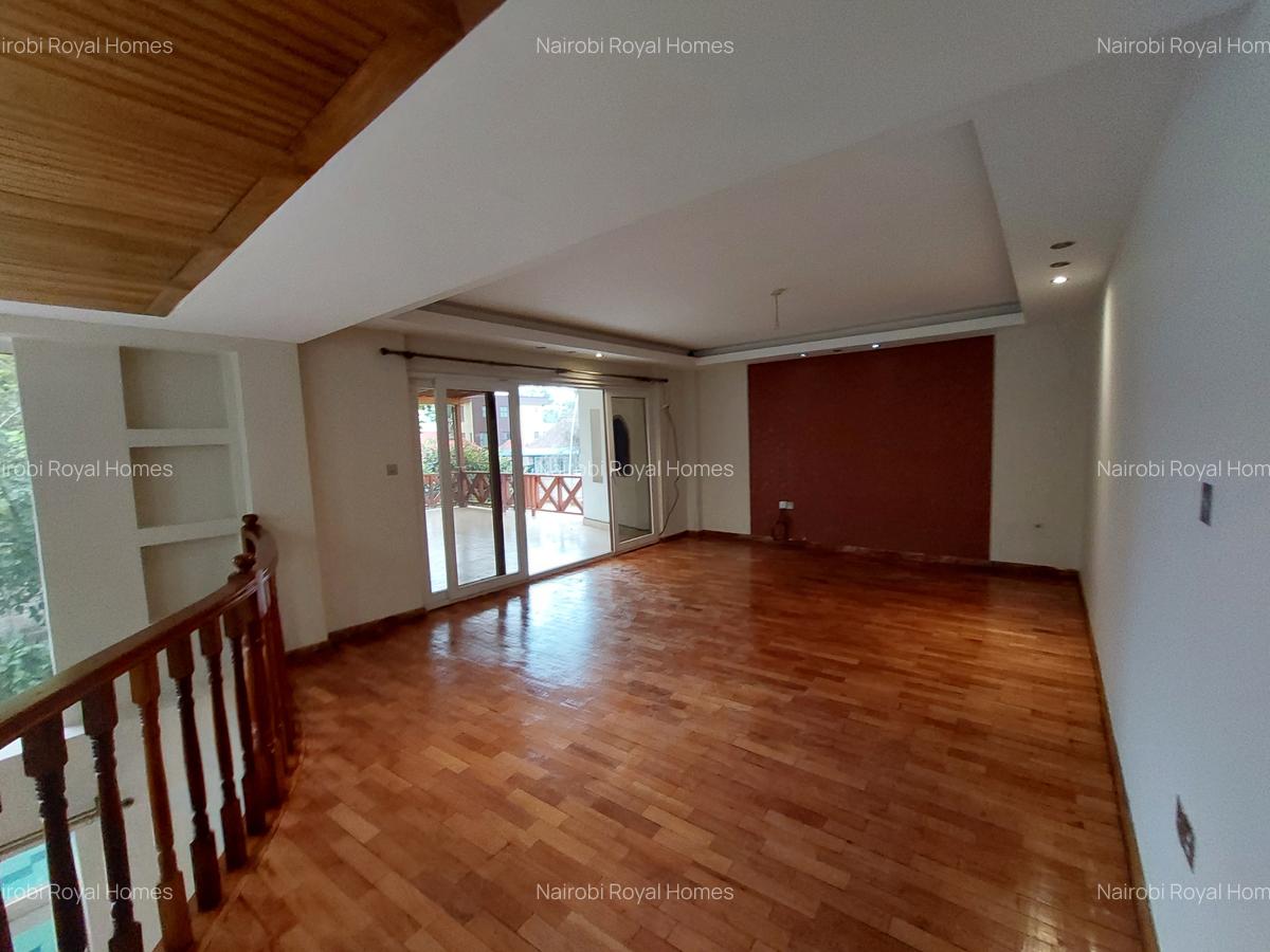 5 Bed Townhouse with En Suite at Convent Drive - 9