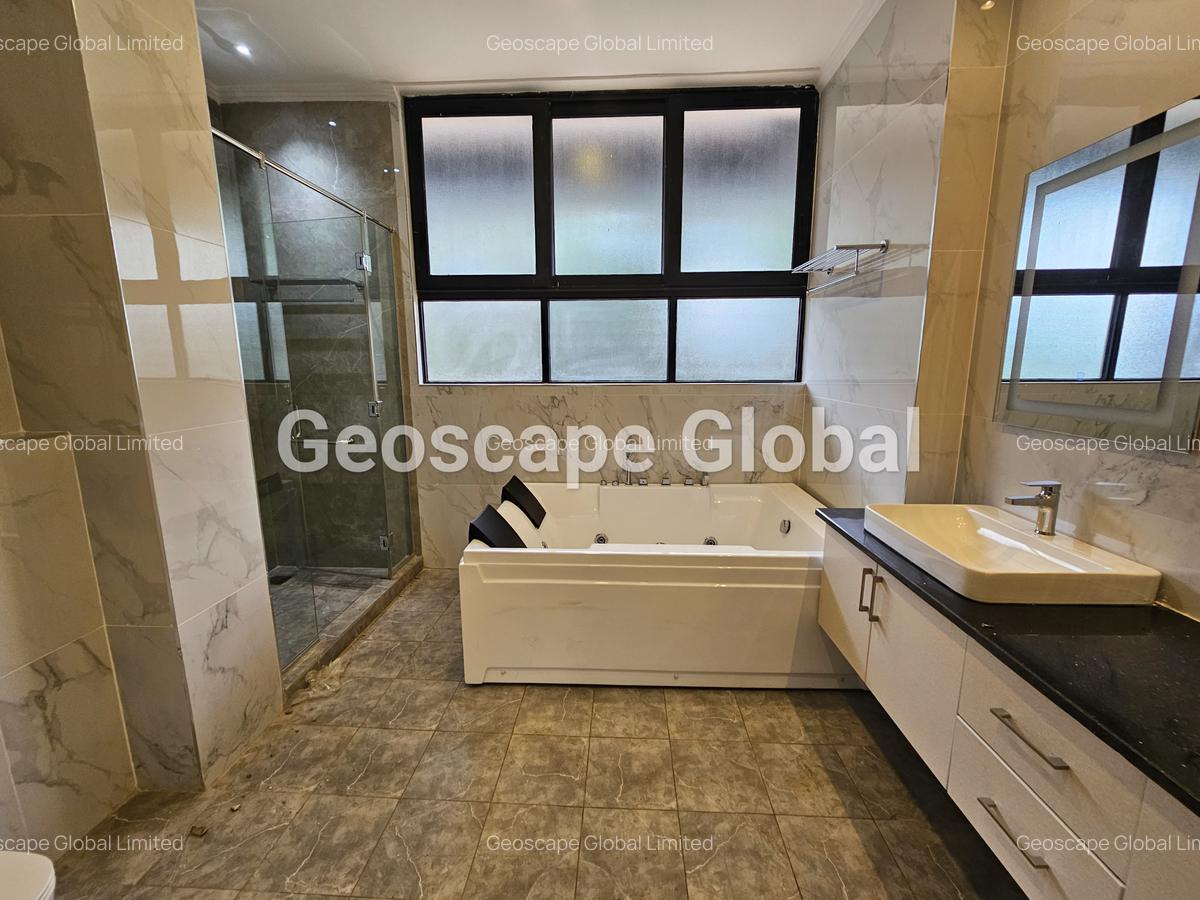 4 Bed Apartment with En Suite in Spring Valley - 3