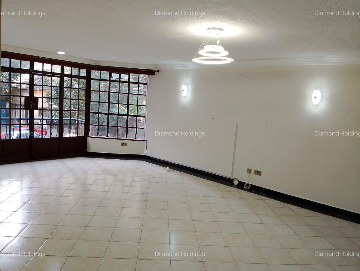 3 Bed Apartment with En Suite at Parklands - 1