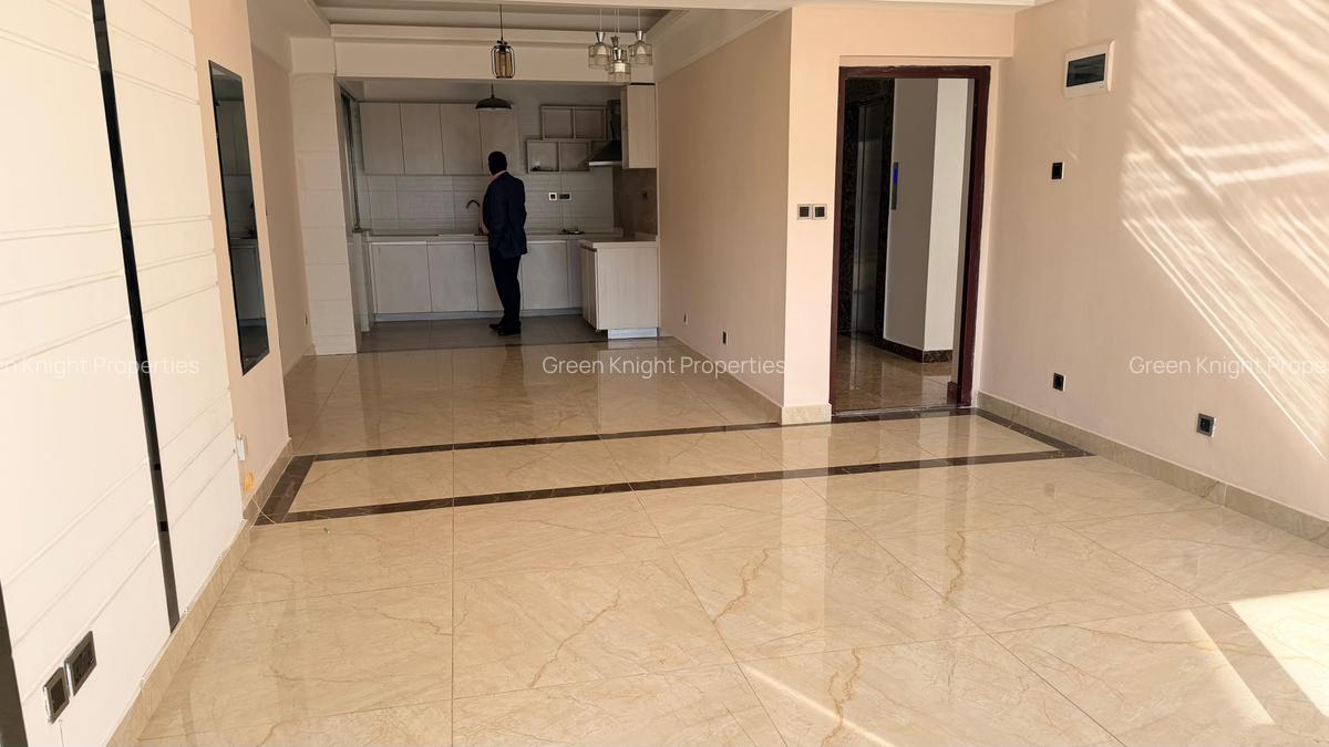 Serviced 2 Bed Apartment with En Suite in Kilimani - 2