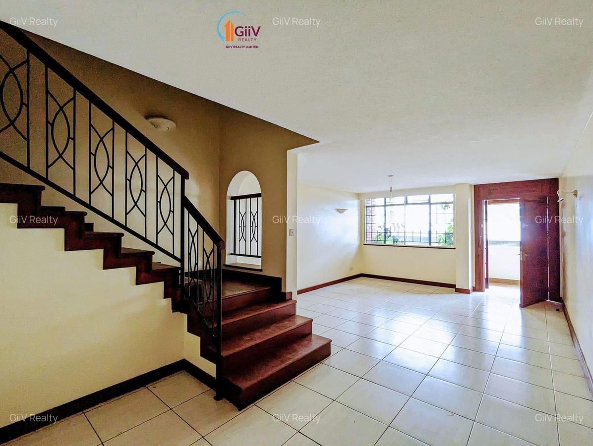 3 Bed Apartment with En Suite in Riverside - 5