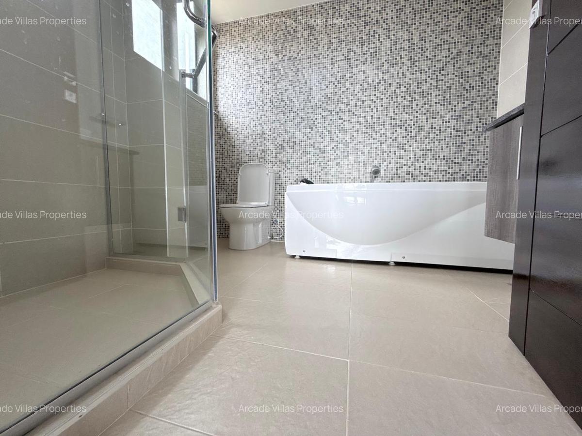 4 Bed Apartment with En Suite in Lavington - 15