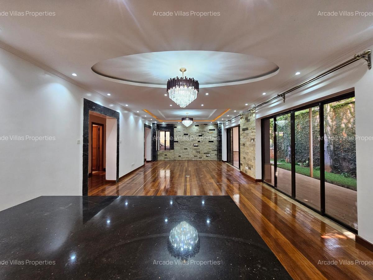 5 Bed Townhouse with En Suite in Lavington - 15