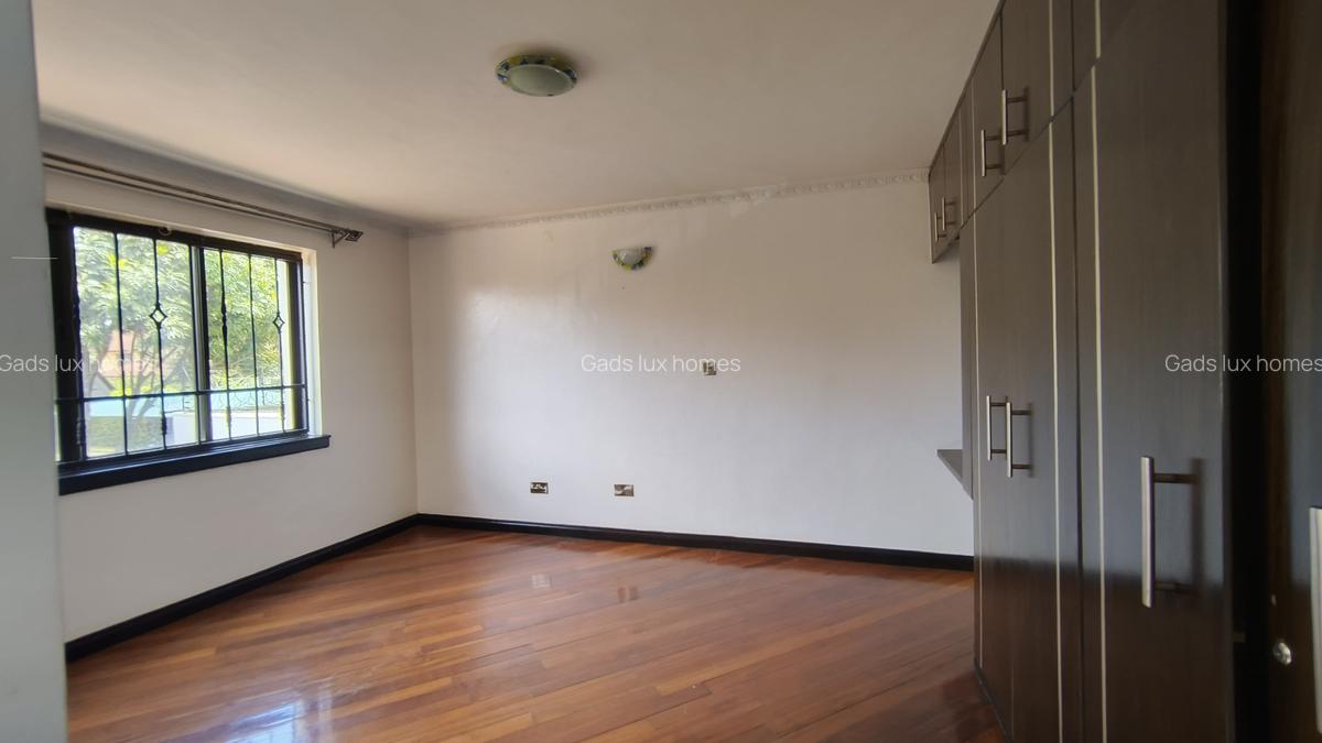 5 Bed Villa with En Suite at Runda - 14