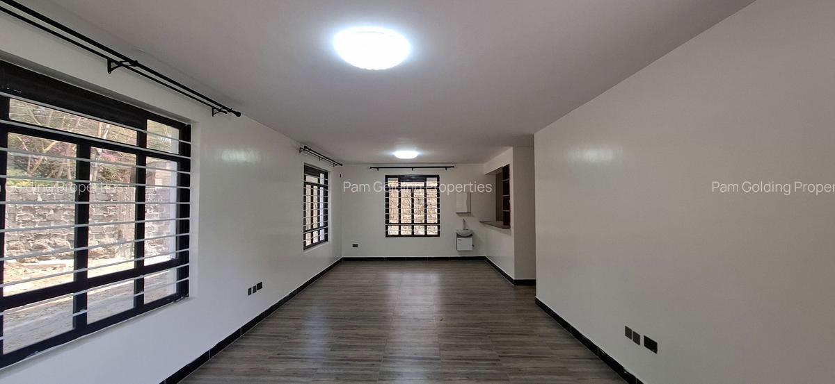 5 Bed House at Safari Park - 2