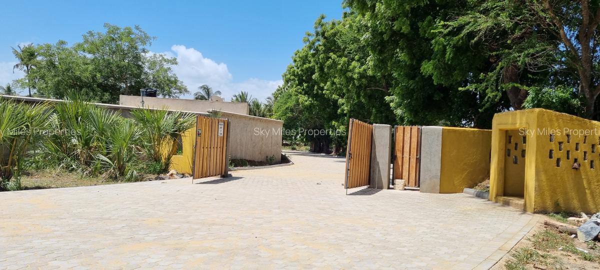 1,000 ft² Land at Kuruwitu - 7