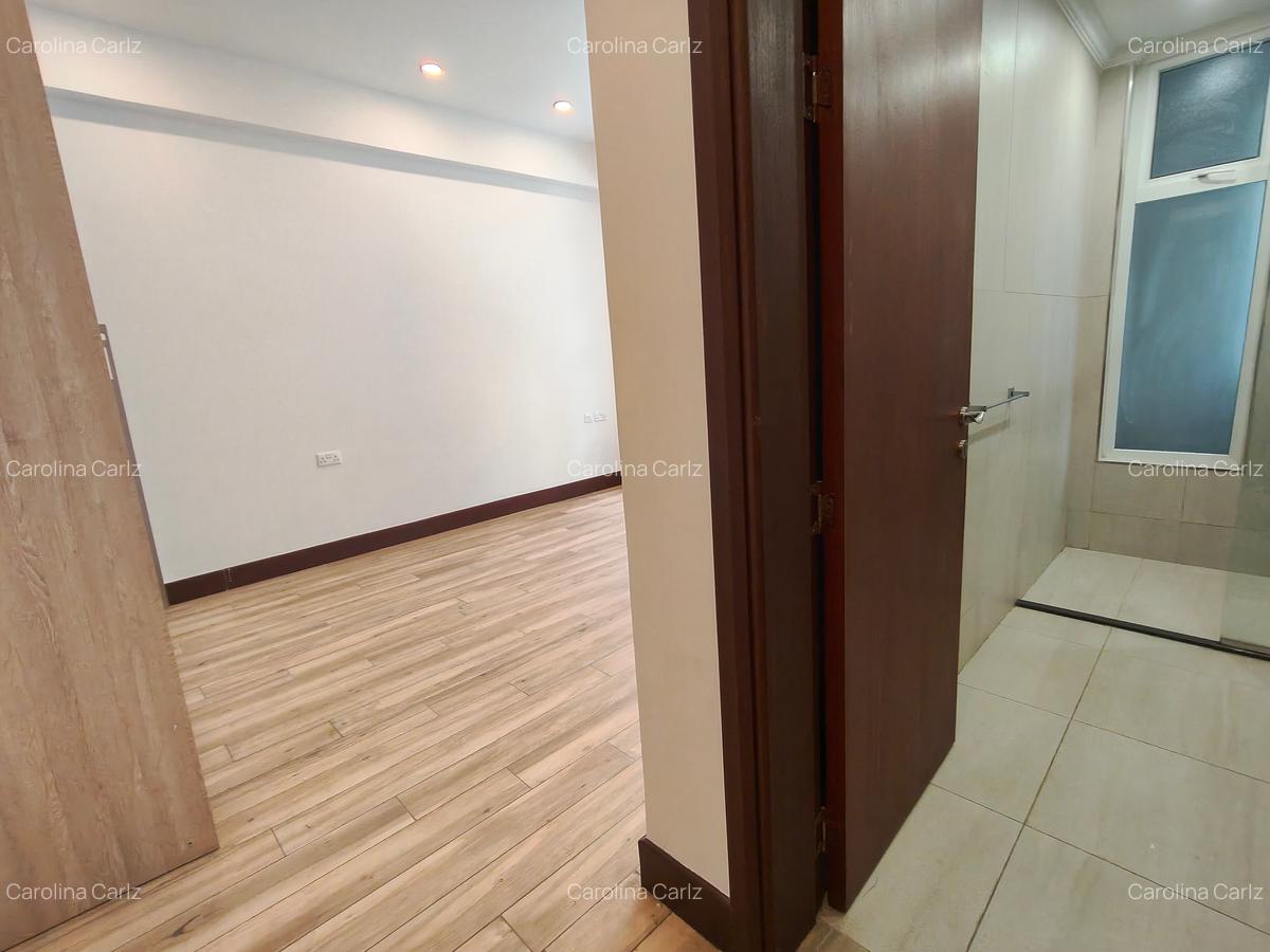 4 Bed Apartment with En Suite at City Park Drive - 15