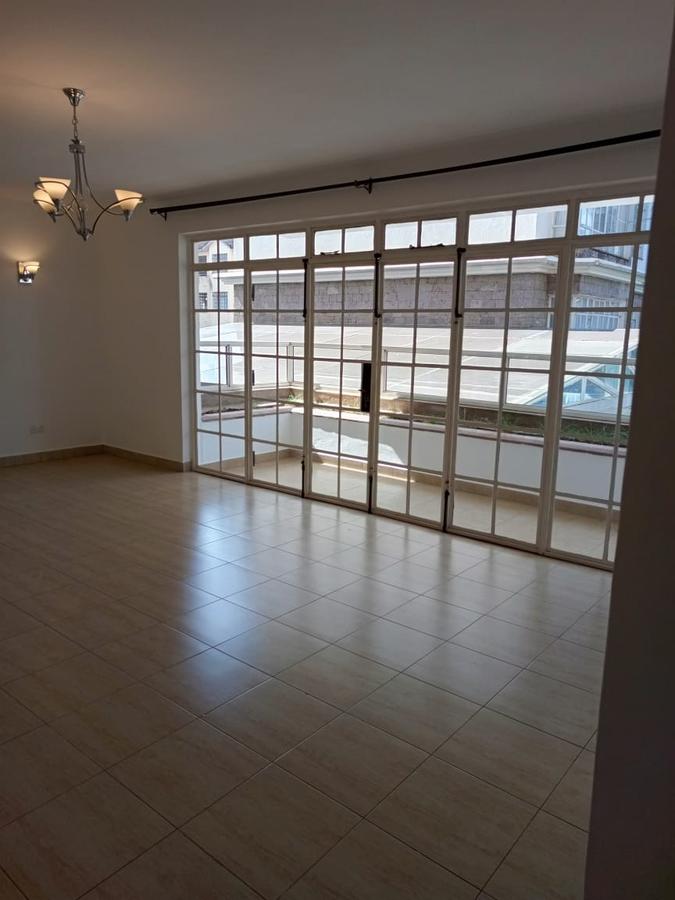 3 Bed Apartment with En Suite in Lavington - 18