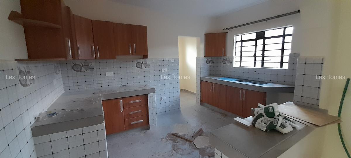 3 Bed House with En Suite at Rimpa - 8