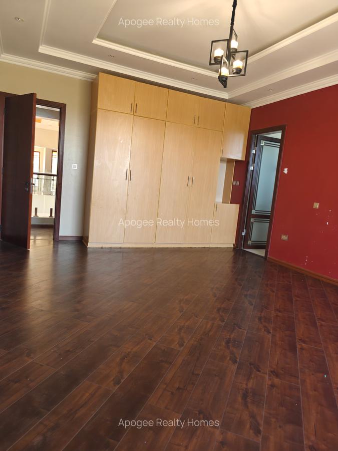 5 Bed House with En Suite at Muthaiga North - 10