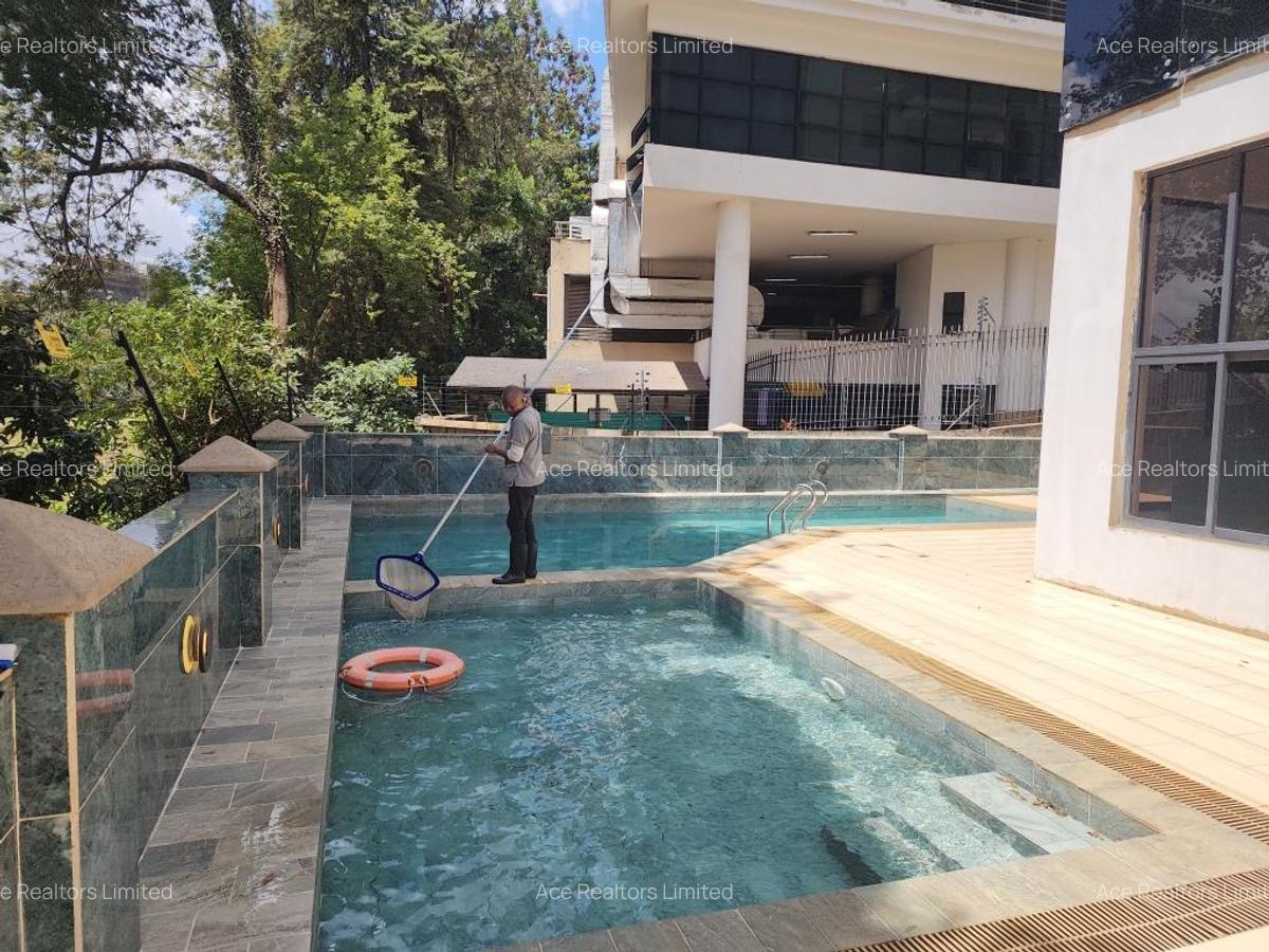 2 Bed Apartment with En Suite at Muthangari Drive Nairobi - 15