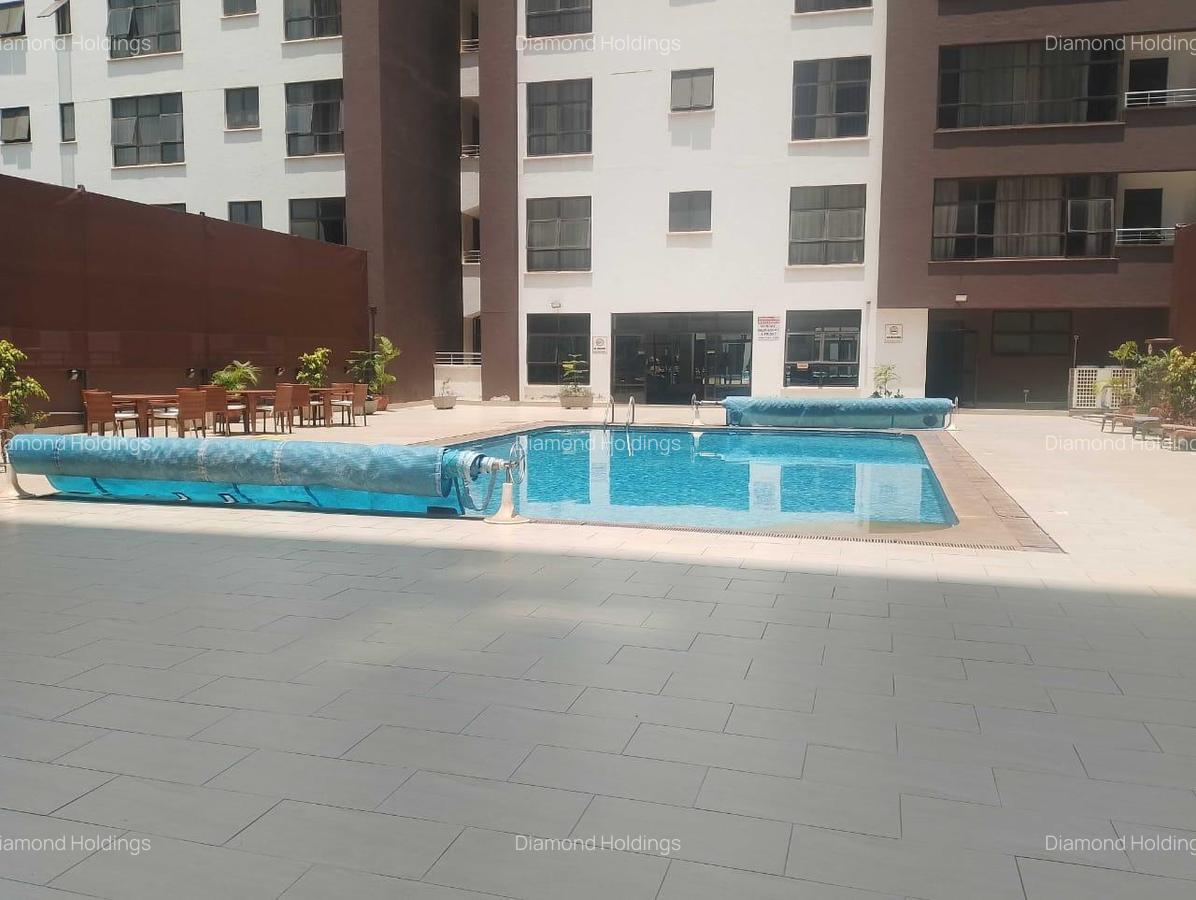 4 Bed Apartment with En Suite at Parklands - 3