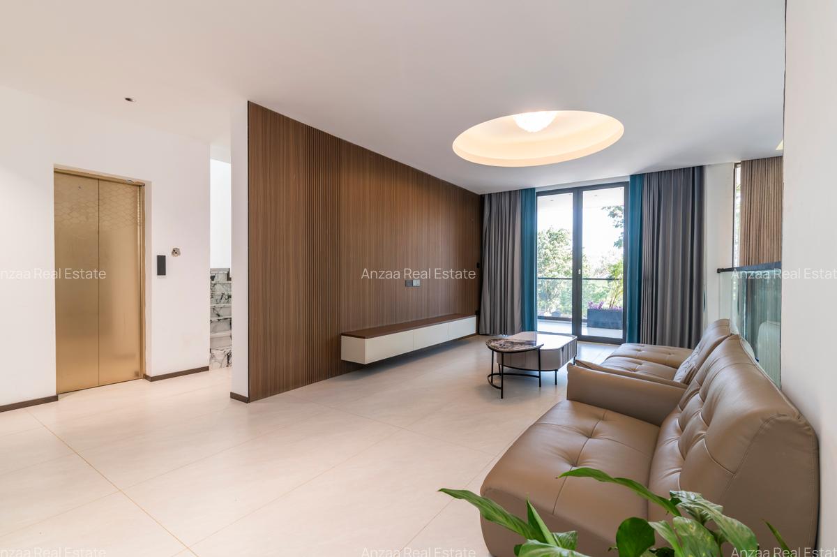 5 Bed Villa with En Suite at Jacaranda Avenue - 6