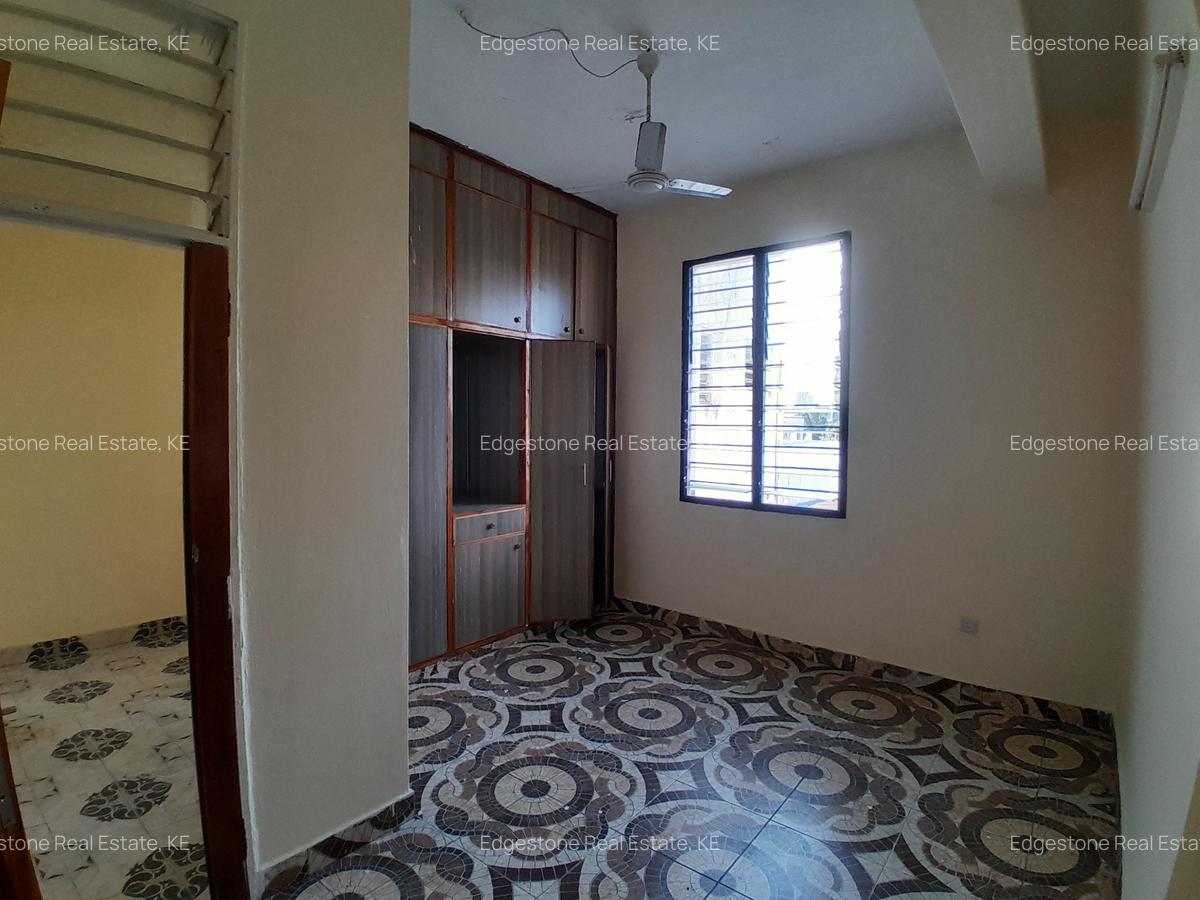 3 Bed Apartment with Borehole in Mombasa CBD - 2
