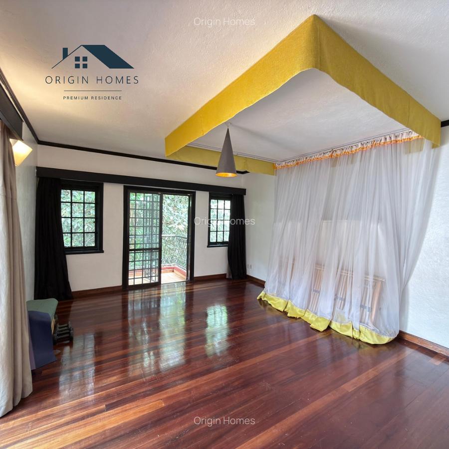 4 Bed Townhouse with En Suite at Riverside - 8