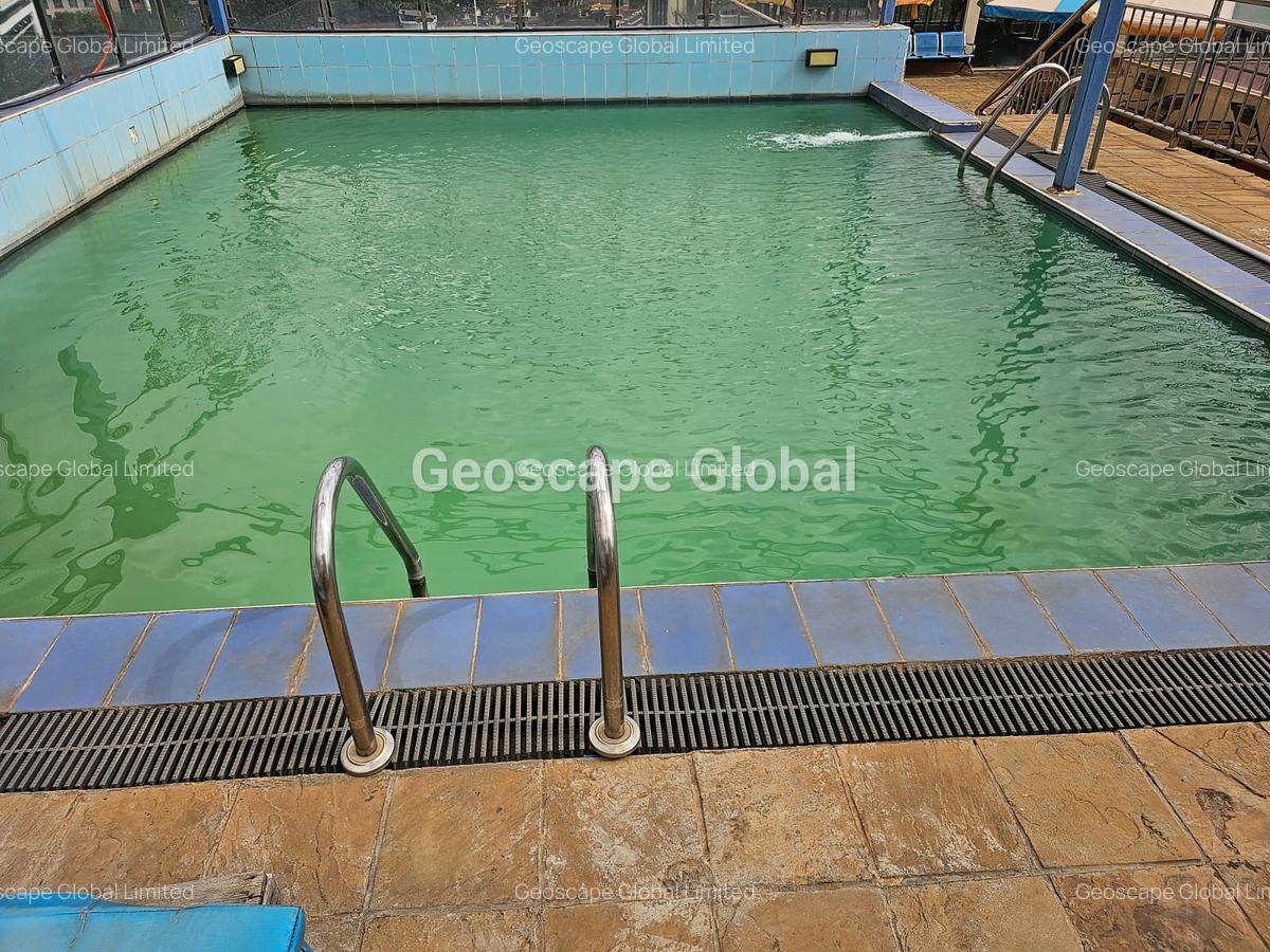 3 Bed Apartment with En Suite in Brookside - 1